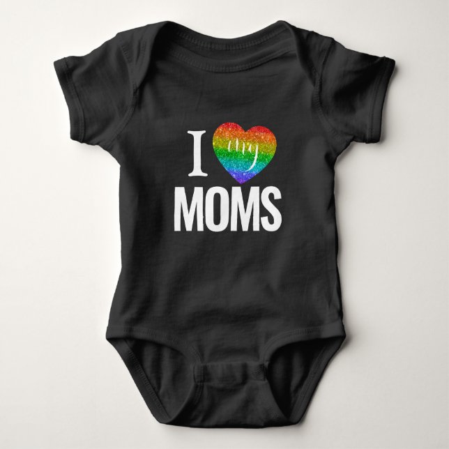 Ich Liebe meine Mamas | Rainbow Heart Prith Month Baby Strampler (Vorderseite)