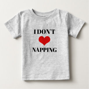 Ich liebe Nickerchen nicht Rotes Herz Valentinstag Baby T-shirt