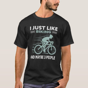 Ich mag Fahrrad und vielleicht 3 Leute fahren mit T-Shirt
