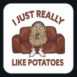 Ich mag wirklich Kartoffeln - Niedliche Kartoffeln Quadratischer Aufkleber<br><div class="desc">Kartoffelfreunde freuen sich! I Just Really Like Potato ist das Geschäft zum Thema Kartoffeln für alle Ihre Lieblingsspeisen, Kleidung und Zubehör. Egal, ob Sie ein tolles Geschenk für den Kartoffelliebhaber in Ihrem Leben suchen oder einfach gewollt haben, Ihre Liebe für Kartoffeln zu zeigen, wir haben das, was Sie brauchen. Und...</div>