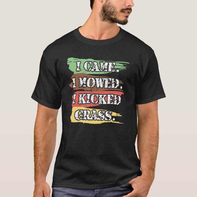 Ich mähte, als ich den Rasenmäher Landscapi gekick T-Shirt (Vorderseite)