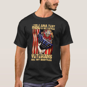 Ich nahm einen Test Gott ist mein Vater Veteranen T-Shirt