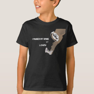 Ich pausierte mein Spiel, um Hängendes Faultier T- T-Shirt