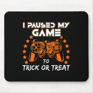 Ich pausierte mein Spiel, um Süßigkeiten zu sammel Mousepad