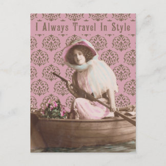 "Ich Reise Immer Stylisch" Vintage Collage Postkarte