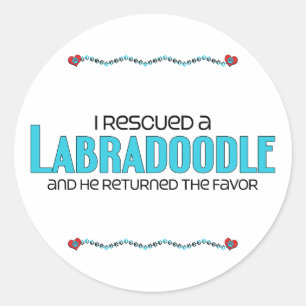 Ich rettete ein Labradoodle (männlich) Hundedesign Runder Aufkleber