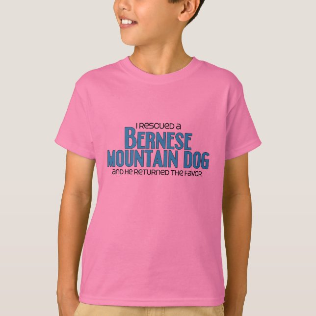 Ich rettete einen Bernese Gebirgshund (männlichen T-Shirt (Vorderseite)