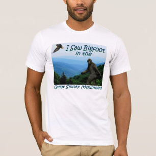Ich sah Bigfoot-Große rauchige Gebirgsangepassten T-Shirt