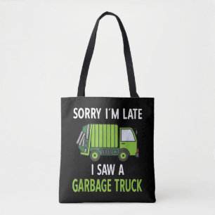 Ich sah eine Mülltrasse Recycelnd Müll