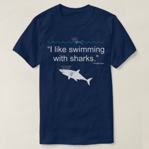 Ich schwimme gern mit Haien T-Shirt