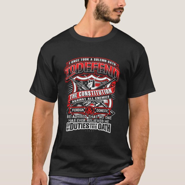 Ich schwur einen Eid, um das Konstitutions-T-Shirt T-Shirt (Vorderseite)