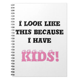 Ich sehe so aus, weil ich einen lustigen Text habe Notizblock