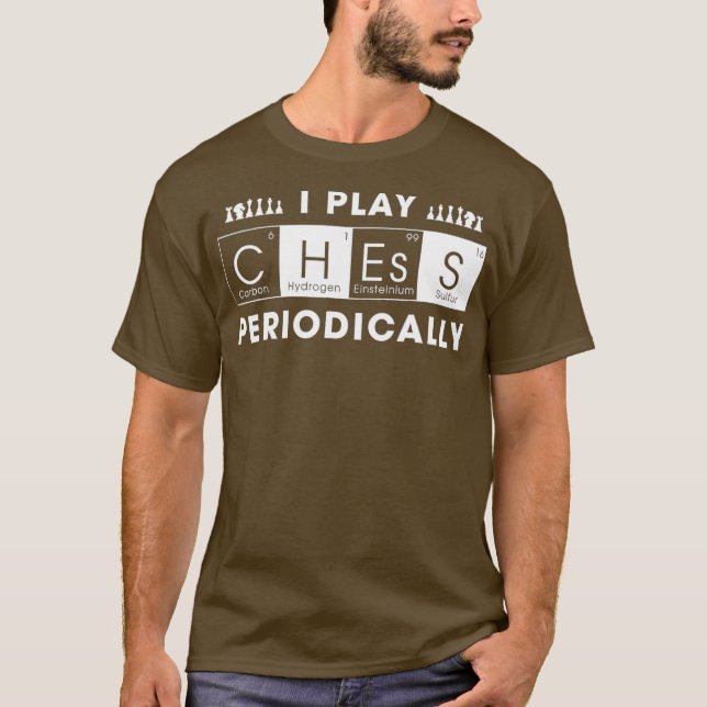 Ich spiele regelmäßig Schach Schach Funny Schach T-Shirt (Vorderseite)