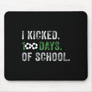 Ich startete 100 Tage Schulsoccer am 100. Tag des Mousepad