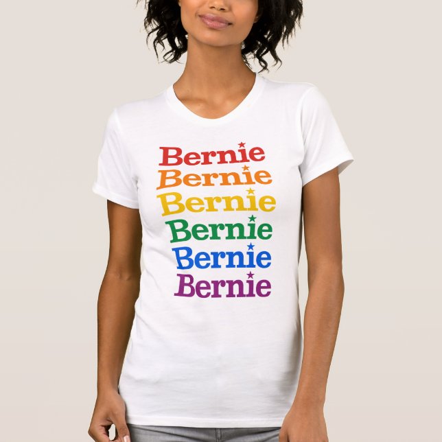 Ich stehe mit Bernie Sanders T-Shirt (Vorderseite)