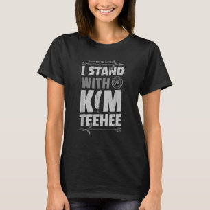 Ich stehe mit Kim Teehee für den Kongress Cherokee T-Shirt