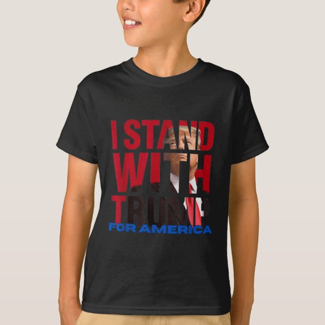 Ich stehe mit Trump T-Shirt (Vorderseite)