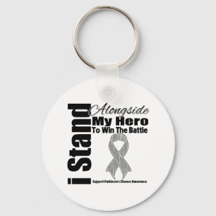 Ich stehe neben meiner Held-Parkinson-Krankheit Schlüsselanhänger