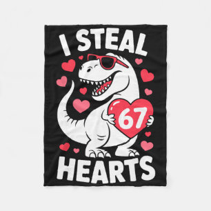 Ich stehle 67 Herzen Lustiger 67 Valentinstag Dino Fleecedecke