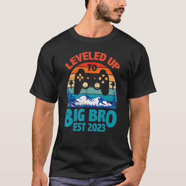 Ich stieg bis zum großen Bruder Ende 2023 auf T-Shirt (Vorderseite)