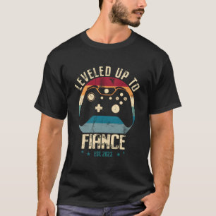 Ich stieg bis zum Verlobte Est2023, gerade Verlobt T-Shirt
