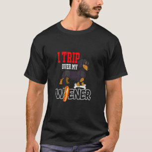 Ich stolpere über meinen Wiener besten Freund Hund T-Shirt