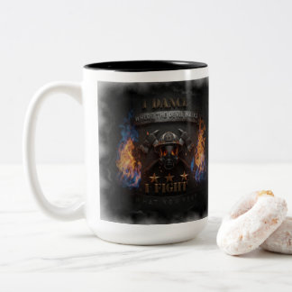 Ich tanze, wo der Teufel geht 🔥 Zweifarbige Tasse