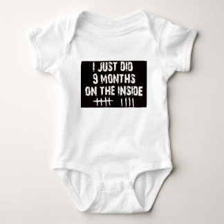Ich tat gerade 9 Monate… Baby-T - Shirt! Baby Strampler