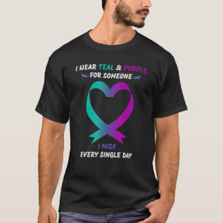 Ich trage Aquamarin und Lila für jemanden, den ich T-Shirt