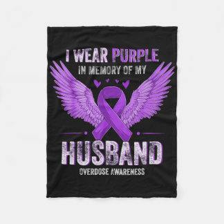 Ich trage Lila im Gedächtnis meiner Handschuhüberd Fleecedecke