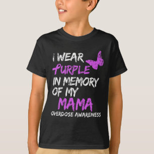 Ich trage Lila im Gedächtnis meiner Mama-Überdosis T-Shirt