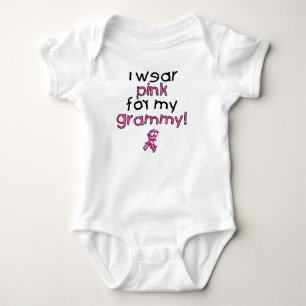 Ich trage Rosa für mein Grammy ($18,95) Baby Strampler