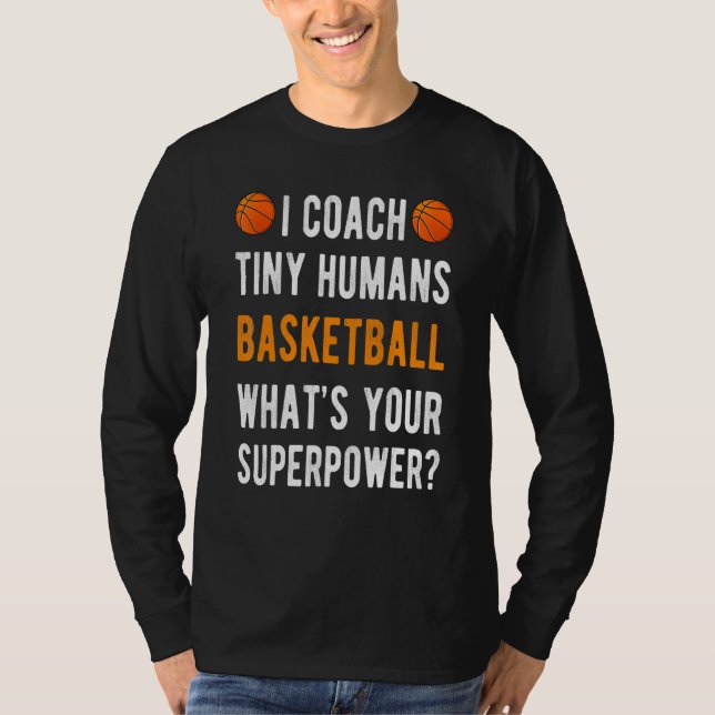 Ich trainiere Tiny Humans Basketball Hooper Kinder T-Shirt (Vorderseite)