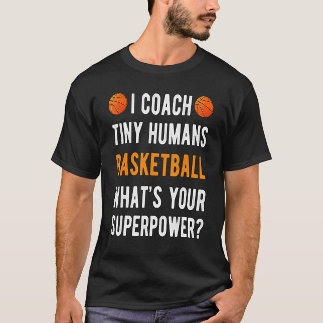 Ich trainiere Tiny Humans Basketball Hooper Kinder T-Shirt (Vorderseite)