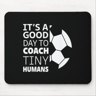 Ich trainiere winzige Menschen Lustiger Fußballtra Mousepad