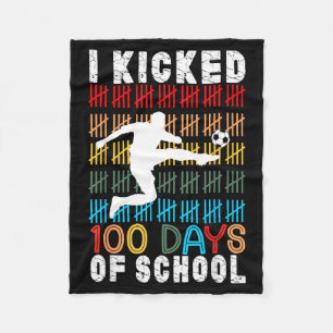 Ich trat 100 Tag der Schule Fußball 100. Tag unter Fleecedecke