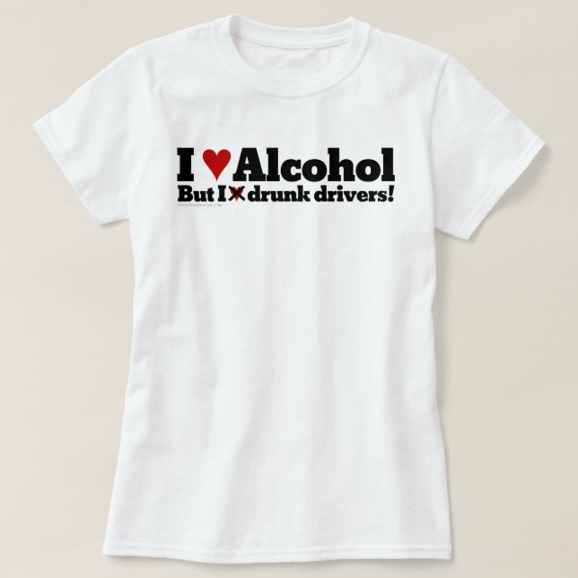 Ich trinke Alkohol, aber ich hasse betrunkene Auto T-Shirt (Design vorne)