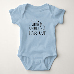 Ich trinke, bis ich Baby-Body ohnmächtig werde Baby Strampler