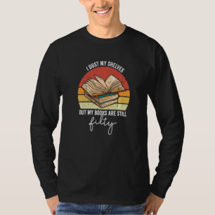 Ich trotze meine Regale, die zarte romanische Büch T-Shirt