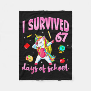 Ich überlebte 67 Tage Schule Einhorn Dabbing Lehre Fleecedecke