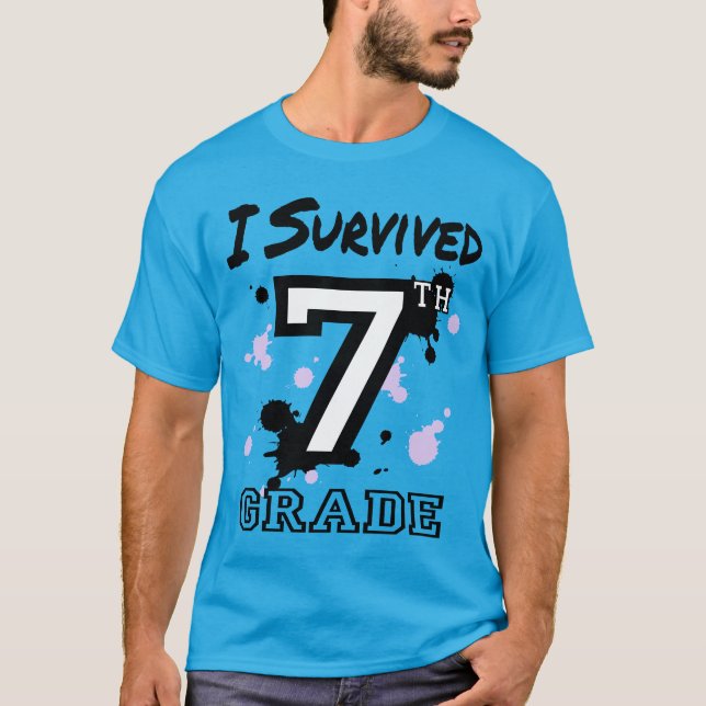 Ich überlebte 7. Klasse (größere Größe) T-Shirt (Vorderseite)