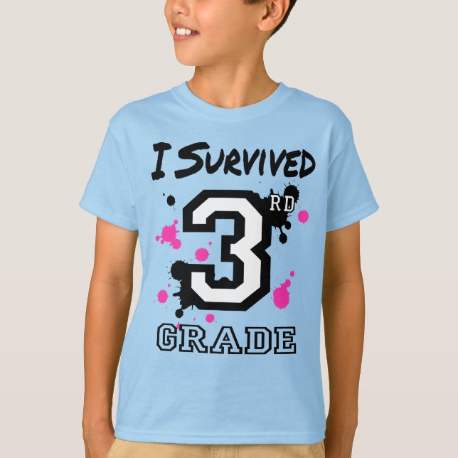 Ich überlebte die 3. Klasse T-Shirt (Vorderseite)