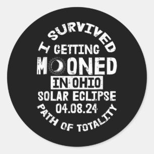 Ich überlebte es, in Ohio Solar Eclipse Ap Runder Aufkleber