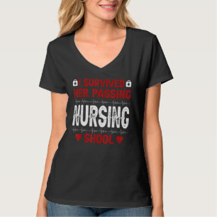 Ich überlebte ihr Abitur der Krankenschwester Grad T-Shirt