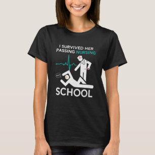 Ich überlebte ihren Abschluss in der Krankenschul T-Shirt