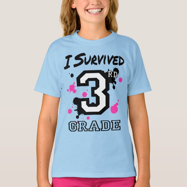 Ich überlebte Mädchen der dritten Klasse T-Shirt (Vorderseite)