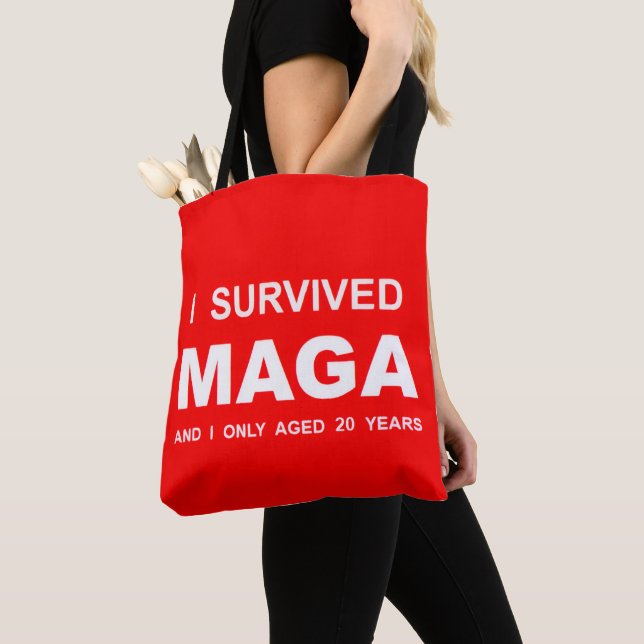 Ich überlebte MAGA (Von Nahem)