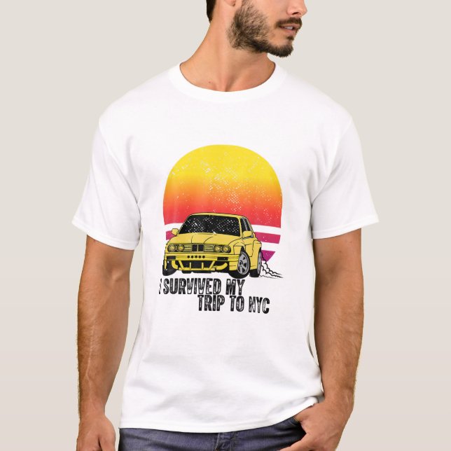 Ich überlebte meine Reise zum NYC T-Shirt (Vorderseite)