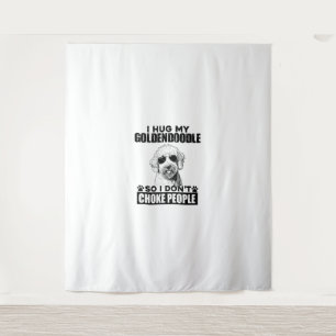 Ich umarmte mein Goldendoodle, damit ich Leute nic Wandteppich
