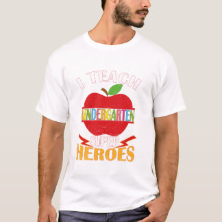 Ich unterrichte Superhelden im Kindergarten wieder T-Shirt